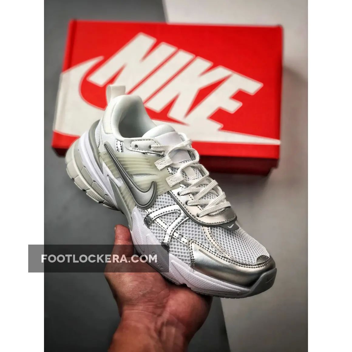 Nike V2K Run Metallic Silver White